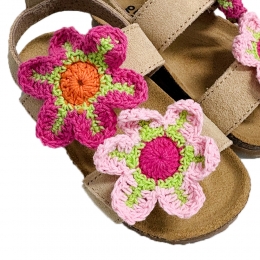 키즈 투콘미 플라워 패치 스웨이드 샌들 샌드 BK23FL SUEDE SABBIA