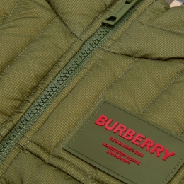 ◆키즈◆22FW 여성 호스페리 로고 패치 조끼 패딩 카키 8057045